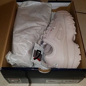 NWT Women's FILA Disruptor II Sneakers
